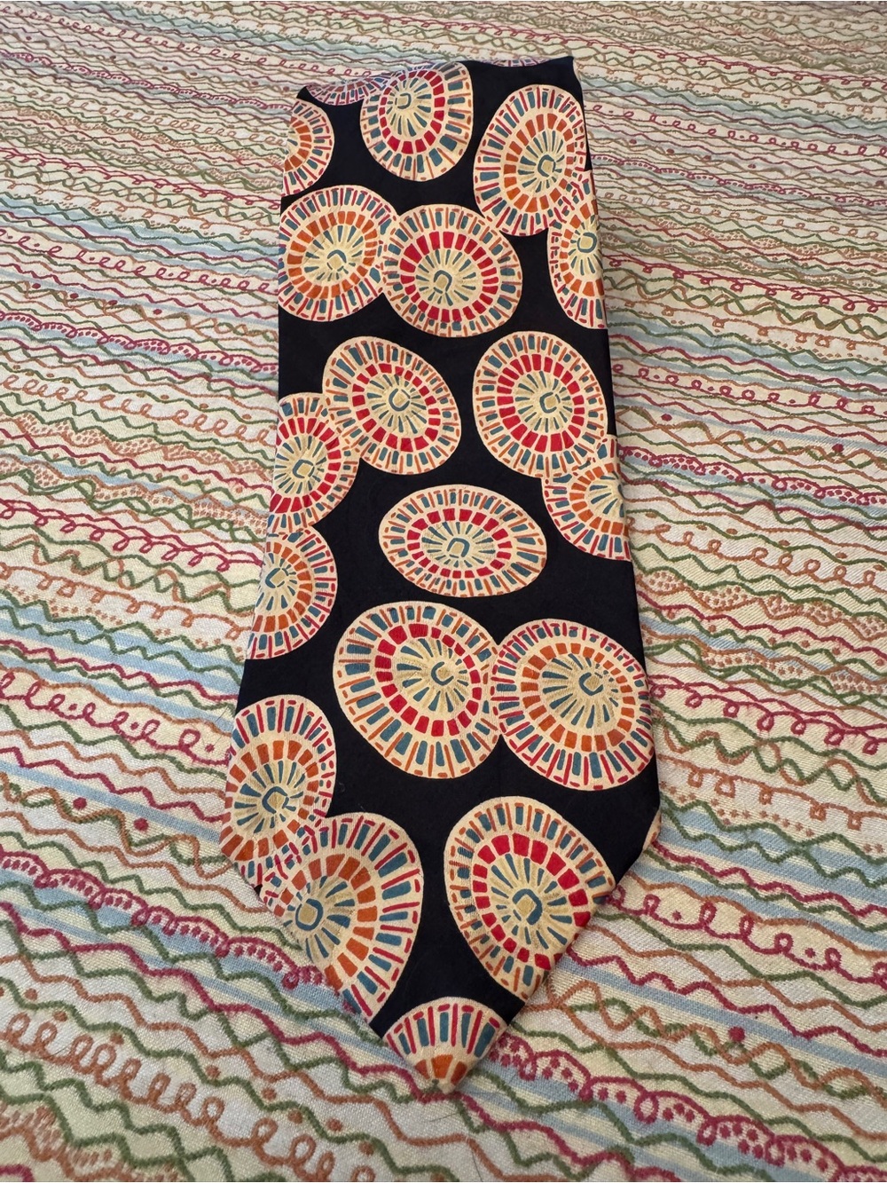 Vintage XMI Platinum Silk Medallion Necktie Navy Tie with Multicolor Circles - Picture 9 of 10